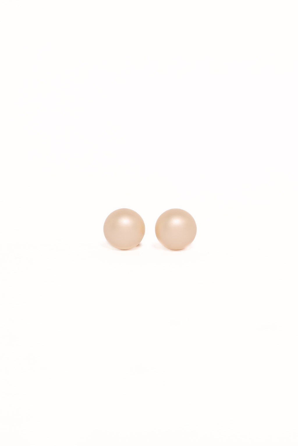 Adalee Stud Earrings - Pearl
