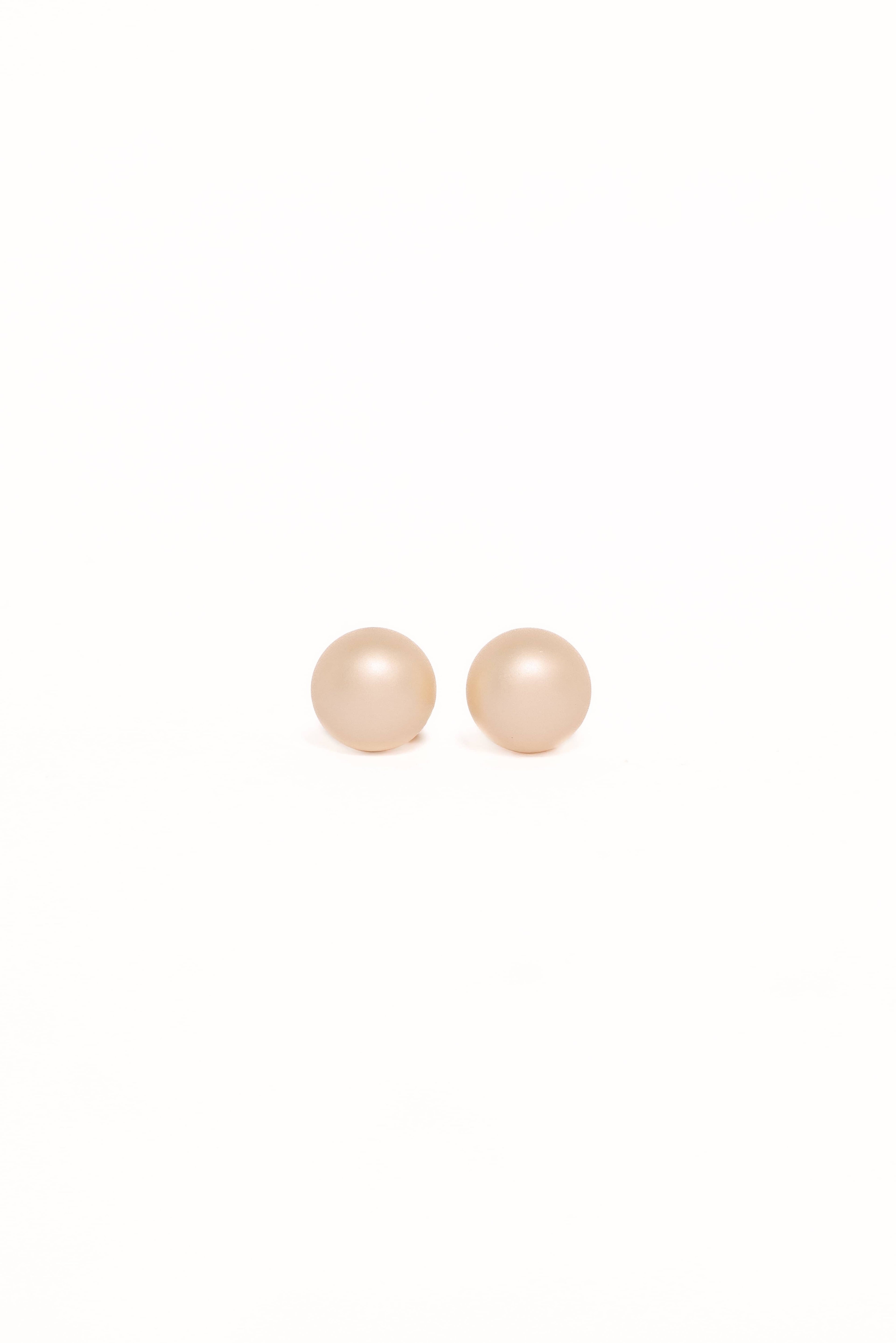 Adalee Stud Earrings - Pearl