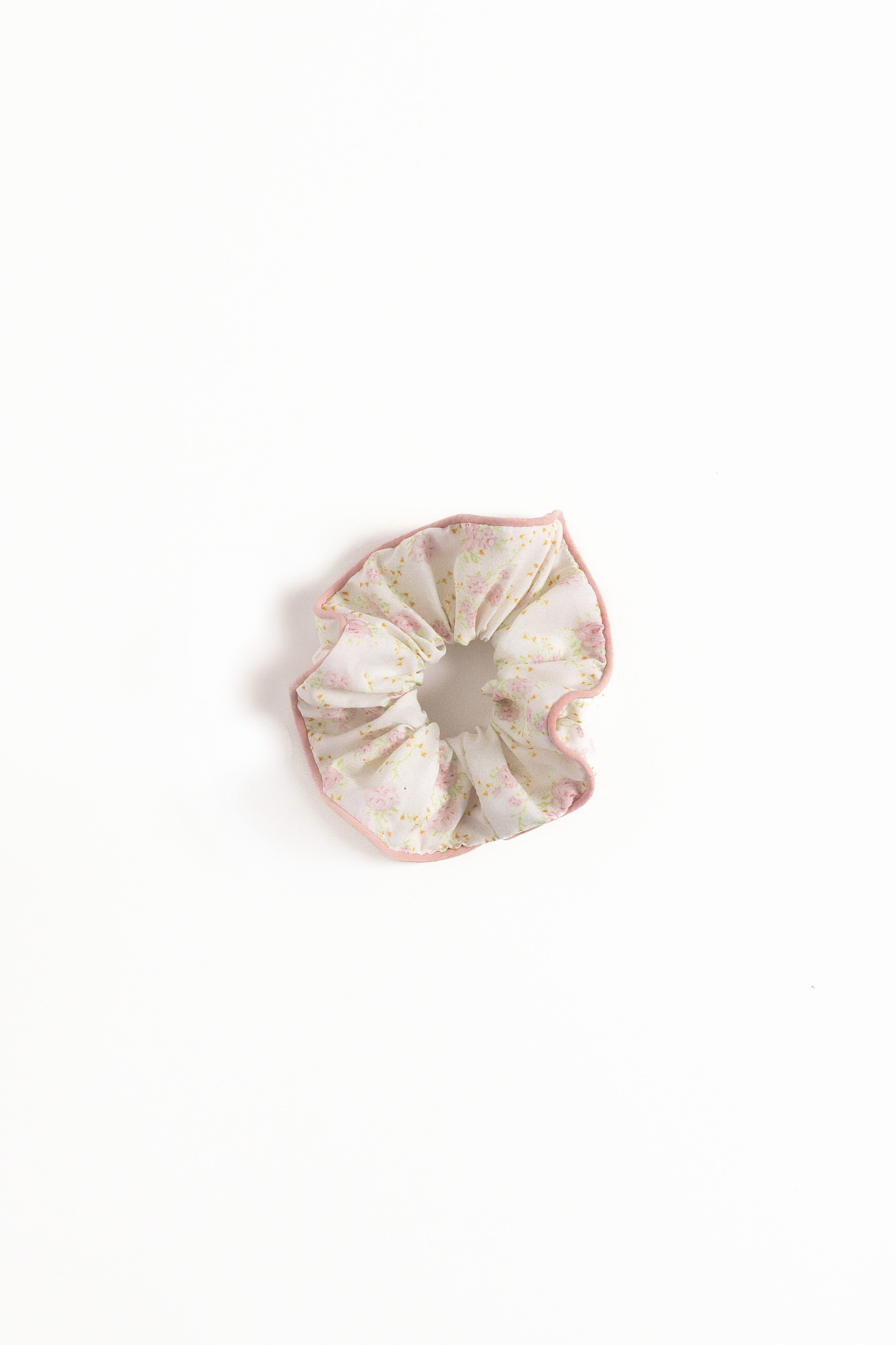 Amira Scrunchie - Pink Floral