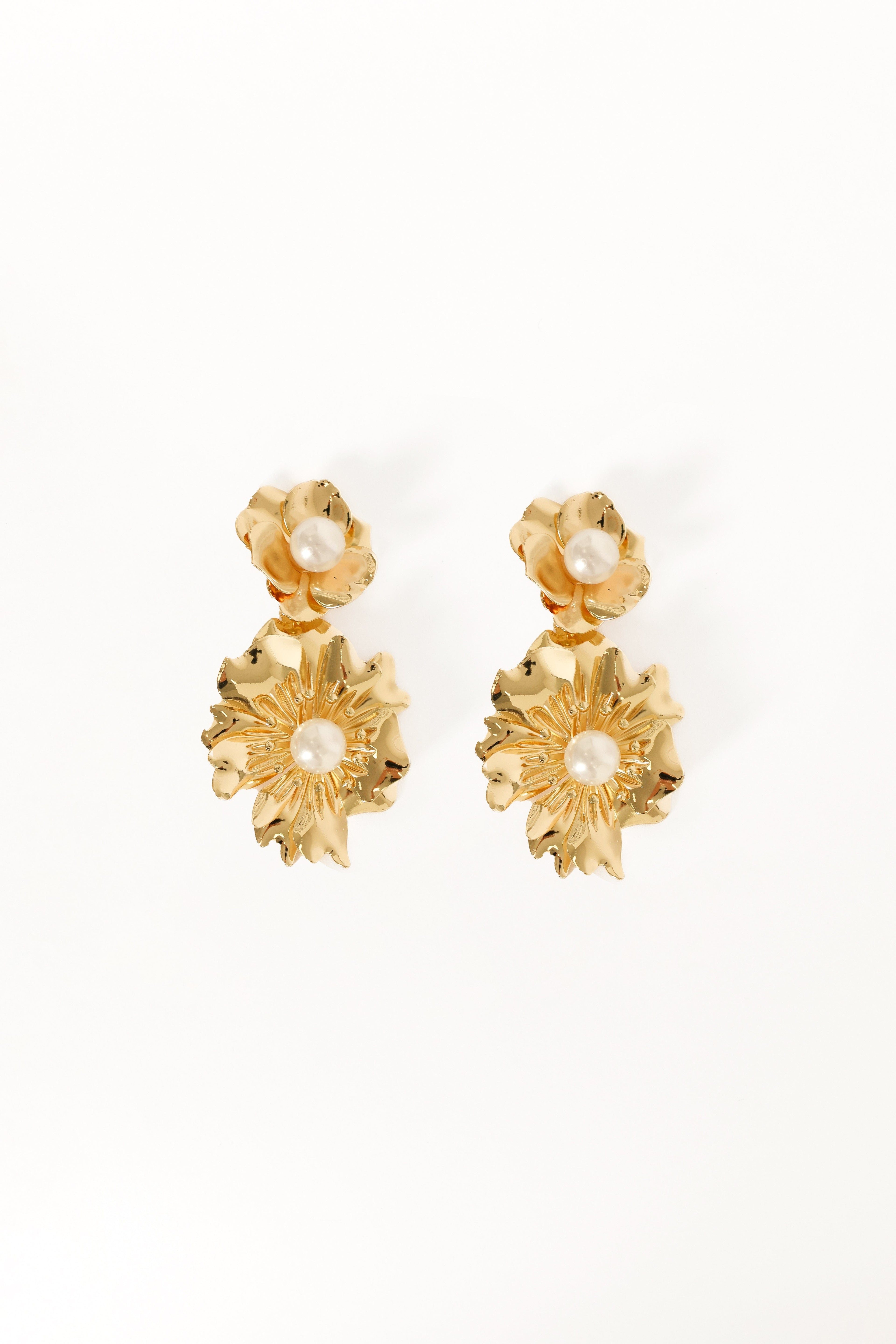 Lilou Flower Pearl Earrings - Gold