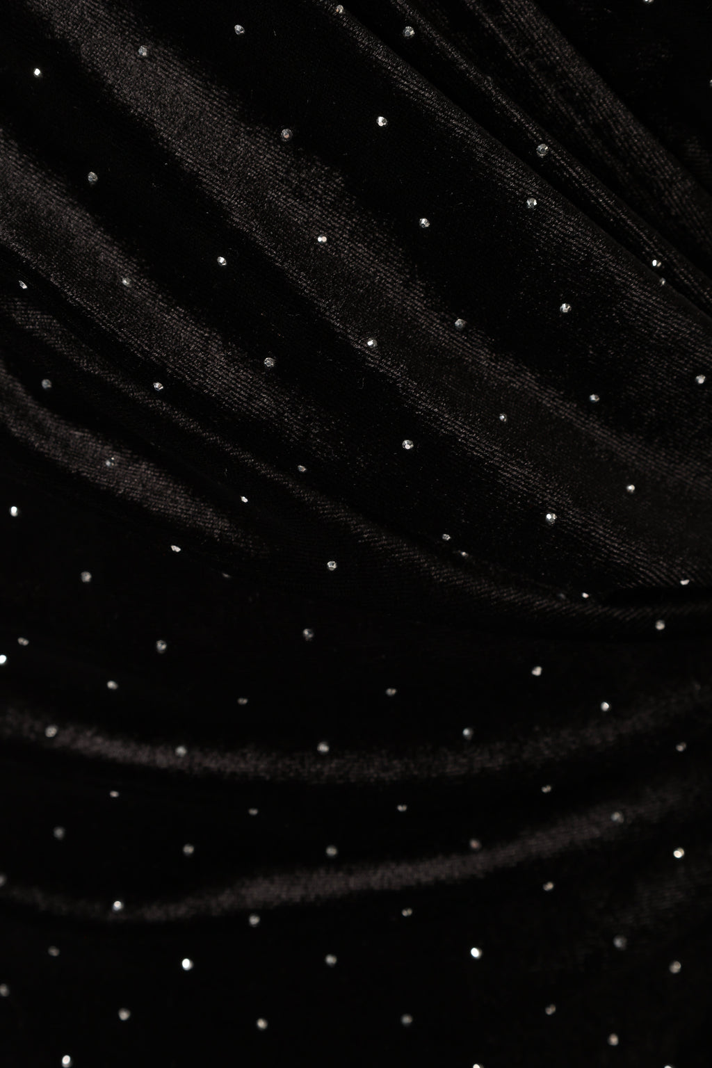 Renarde Wrap Velvet Midi Dress - Black